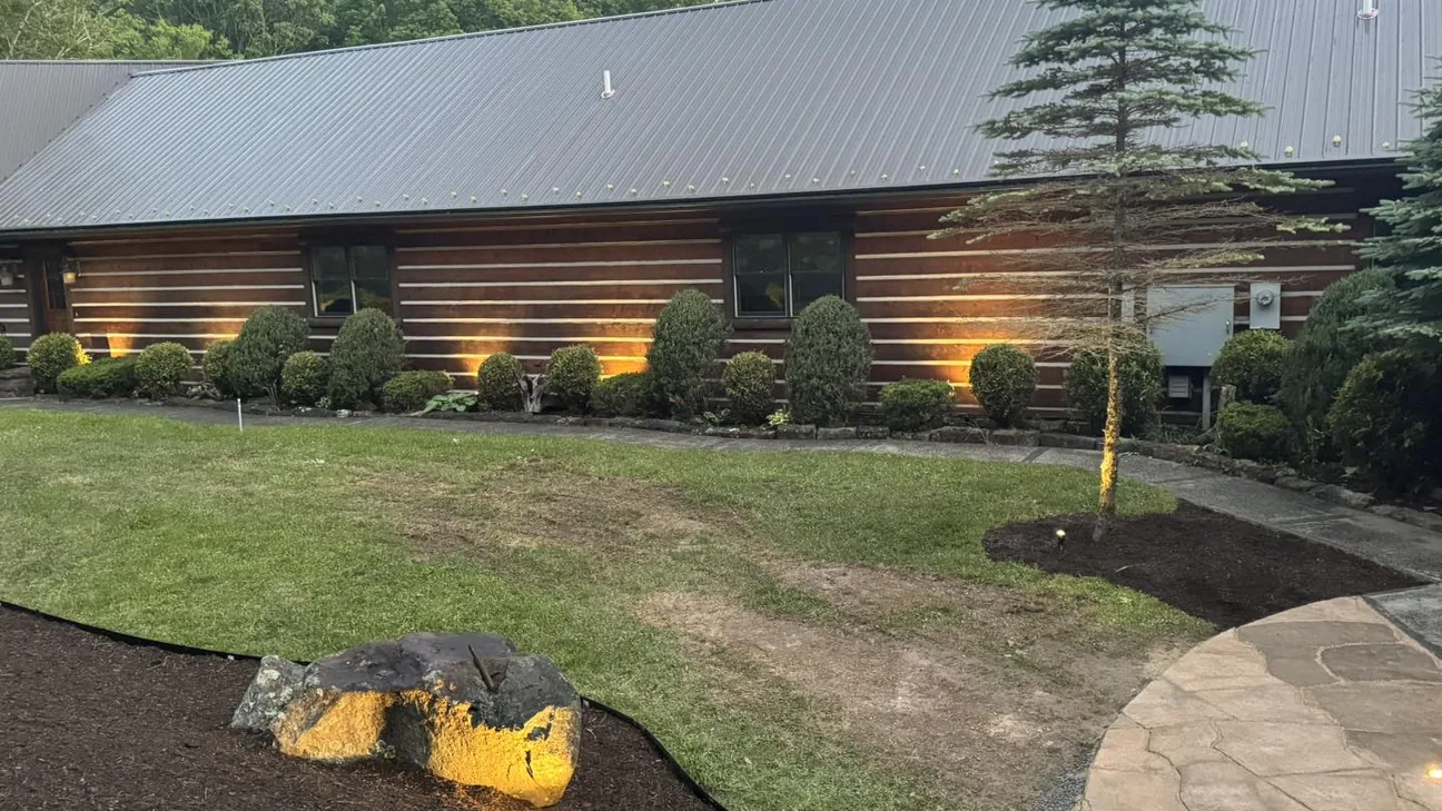 Landscaping contractor in Daniels, WV