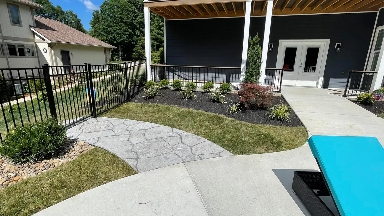 Landscaping contractor in Oak Hill, WV
